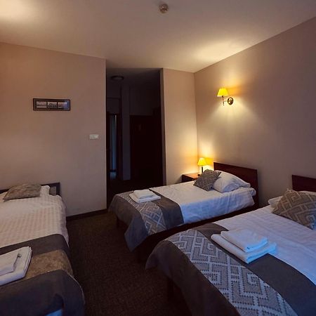 Hotel Kameralny Kielce Esterno foto